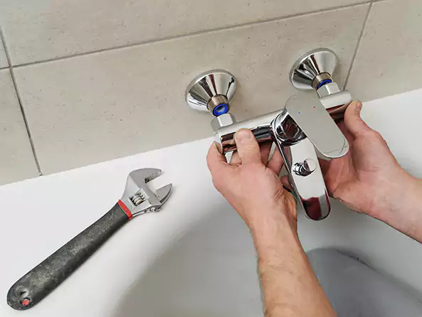 Why Choose Strongsville Plumbers for Bathtub Faucet Replacement in Strongsville, OH?