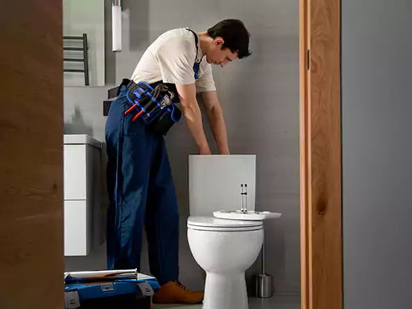 Why Choose Strongsville Plumbers for Toilet Replacement in Strongsville, OH?